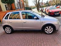 Usado Opel Corsa 100 CV (73 kW) 2006 Gris / plata Utilitario