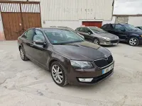 Usado Skoda Octavia Active 115 CV (84 kW) 2016 Marrón Familiar