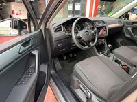 Usado VW Tiguan Edition 150 CV (110 kW) 2020 Gris SUV