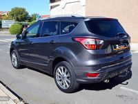 Usado Ford Kuga Vignale 180 CV (132 kW) 2016 Gris SUV