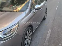 Usado Citroën C4 Feel 99 CV (72 kW) 2015 Gris / plata Berlina