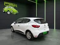 Usado Renault Clio IV Business 75 CV (55 kW) 2018 Blanco Berlina