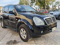 Usado Ssangyong (KGM) Rexton II Limited 165 CV (121 kW) 2007 Negro SUV