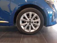 Usado Renault Clio Evolution 101 CV (74 kW) 2025 Azul Utilitario