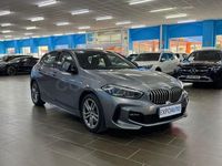 Usado BMW 118 Comfort Edition 136 CV (100 kW) 2023 Gris / plata Utilitario