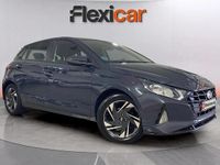 Usado Hyundai i20 101 CV (74 kW) 2021 Gris Utilitario