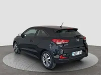 Usado Hyundai i20 84 CV (61 kW) 2016 Negro Coupe