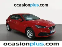 Usado Seat Leon Style 110 CV (80 kW) 2023 Rojo Utilitario