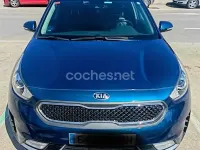 Usado Kia Niro 141 CV (103 kW) 2017 Azul SUV