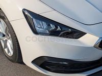 Usado Seat Leon Style 150 CV (110 kW) 2022 Blanco Familiar