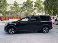 Usado Dacia Jogger Expression 101 CV (74 kW) 2023 Negro Monovolumen