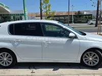 Usado Peugeot 308 Allure 100 CV (73 kW) 2020 Blanco Berlina