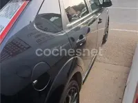 Usado Ford Focus Trend 100 CV (73 kW) 2008 Negro Berlina