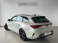 Usado Cupra Leon 150 CV (110 kW) 2025 Gris / plata Familiar