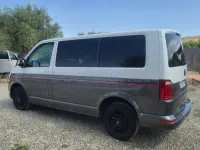 Usado VW Caravelle Comfortline 150 CV (110 kW) 2016 Gris / plata Van