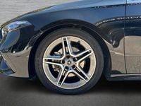 Usado Mercedes A180 136 HP (100 kW) 2025 Preto