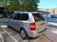 Usado Kia Carnival 185 CV (136 kW) 2009 Gris / plata Monovolumen