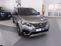 Usado Peugeot 5008 Allure 130 CV (95 kW) 2020 Gris / plata SUV
