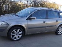 Usado Renault Mégane GrandTour Dynamique 106 CV (77 kW) 2009 Marrón Familiar