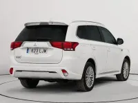 Usado Mitsubishi Outlander P-HEV Motion 224 CV (164 kW) 2020