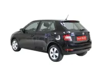 Usado Skoda Fabia Active 75 CV (55 kW) 2019 Negro Utilitario