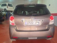 Usado Toyota Verso Advance 112 CV (82 kW) 2016 Marrón Monovolumen