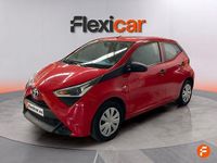 Usado Toyota Aygo X-play 72 CV (52 kW) 2022 Rojo