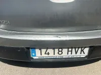 Usado Toyota Auris Active 90 CV (66 kW) 2014 Gris / plata Berlina