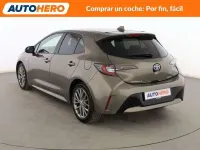 Usado Toyota Corolla 122 CV (89 kW) 2019 Verde Berlina