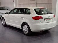 Usado Audi A3 Ambition 102 CV (75 kW) 2006 Blanco Utilitario