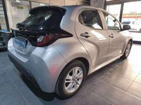 Usado Toyota Yaris Hybrid Business Edition 116 CV (85 kW) 2025 Gris Utilitario