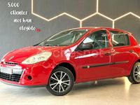 Usado Renault Clio IV Expression 75 CV (55 kW) 2013 Rojo Berlina