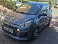 Usado Hyundai i10 GO! 67 CV (49 kW) 2018 Gris Utilitario