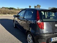Usado Fiat Punto Dynamic 70 CV (51 kW) 2004 Negro Utilitario