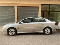 Usado Opel Vectra Elegance 125 CV (91 kW) 2003 Gris / plata Berlina