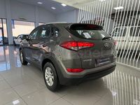 Usado Hyundai Tucson 115 CV (84 kW) 2017 Gris / plata SUV