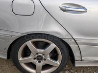 Usado Mercedes C220 Elegance 150 CV (110 kW) 2005 Gris / plata Berlina