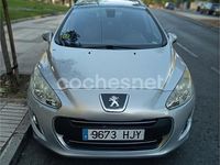 Usado Peugeot 308 SW Access 92 CV (67 kW) 2012 Gris / plata Familiar