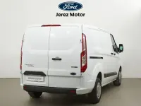Usado Ford Tourneo Trend 136 CV (100 kW) 2023 Blanco Monovolumen