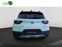 Usado Kia Stonic 100 CV (73 kW) 2019 Blanco SUV
