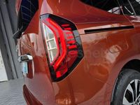 Usado Renault Kangoo Techno 95 CV (69 kW) 2022 Naranja Monovolumen