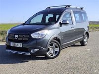 Usado Dacia Dokker Stepway 90 CV (66 kW) 2018 Gris / plata Monovolumen