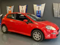 Usado Fiat Punto Easy 69 CV (50 kW) 2013 Rojo Utilitario