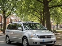 Usado Kia Carnival 185 CV (136 kW) 2009 Gris / plata Monovolumen