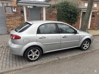Usado Chevrolet Lacetti SX 109 CV (80 kW) 2009 Gris / plata Berlina