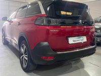 Usado Peugeot 5008 Allure 130 CV (95 kW) 2021 Rojo SUV