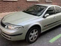 Usado Renault Laguna II Authentique 123 CV (90 kW) 2001 Verde Berlina