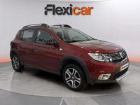 Usado Dacia Sandero Essentiel 90 CV (66 kW) 2019 Burdeos Utilitario