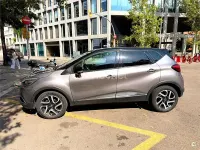 Usado Renault Captur Zen 90 CV (66 kW) 2017 Gris / plata SUV
