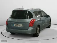 Usado Peugeot 308 SW Active 120 CV (88 kW) 2011 Azul Familiar